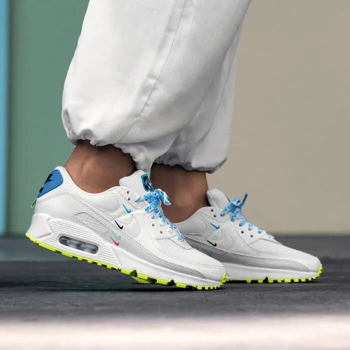 nike air max 90 worldwide pack white